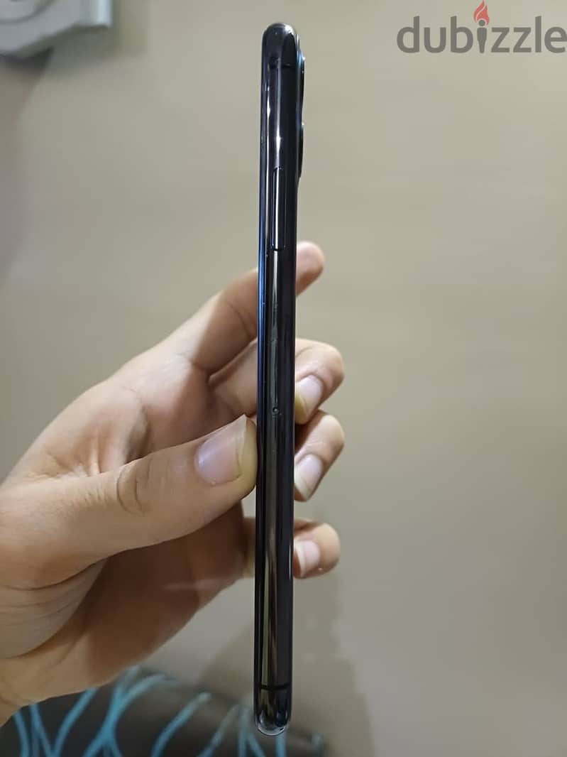 Apple - iPhone 11 Pro Max 7