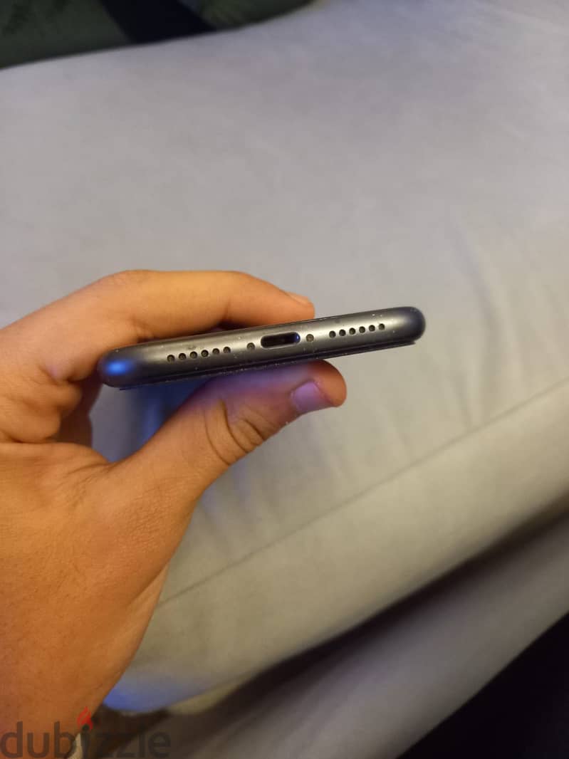 Apple - iPhone 11 1