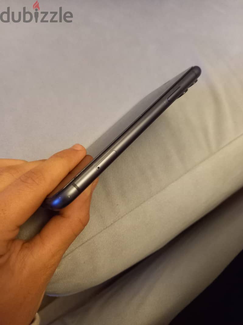 Apple - iPhone 11 4