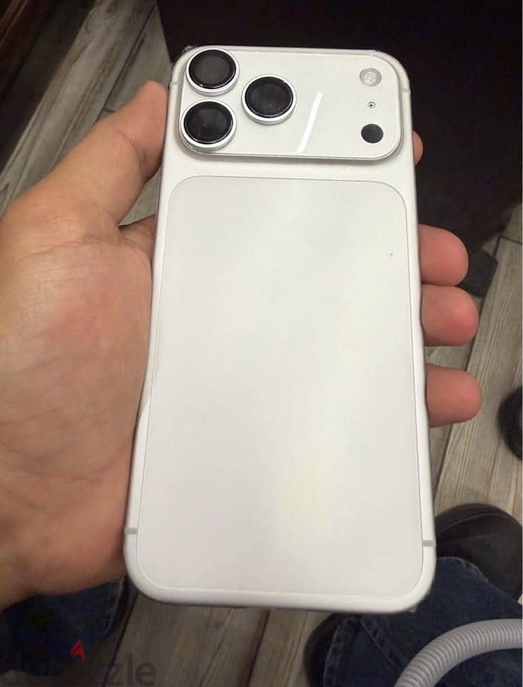 Apple - iPhone 17 Pro Max 5