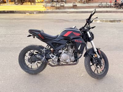 Rs250 للبيع ٢٠٢٤