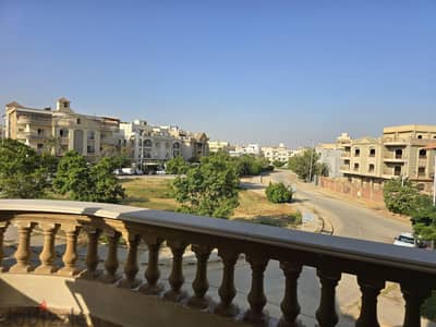 ِApartment Alnarges (Luxurious Finishing),Garden View