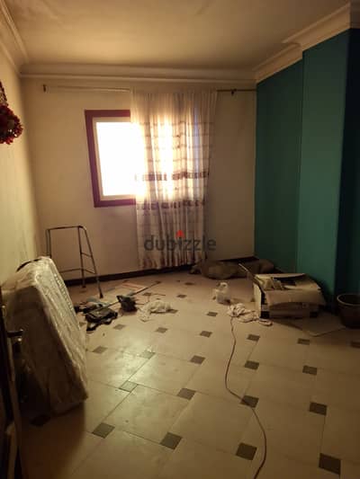 شقة 120 متر للبيع 3 غرف 3 ريسبشن 2 حمام مطبخ كبير حصة في الأرض دور سابع اسانسير برج 11 دور فى شارع الفريد عزبة النخل تشطيب جيد متاح معاينه فى اى وقت