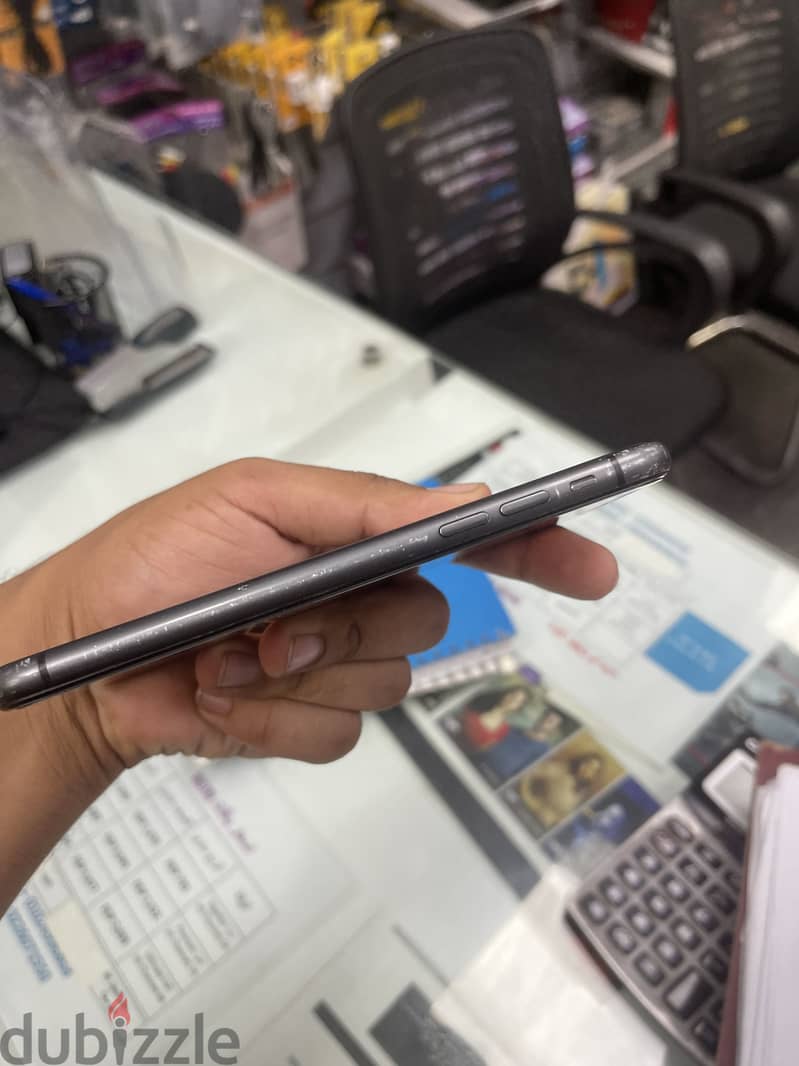 Apple - iPhone 11 1