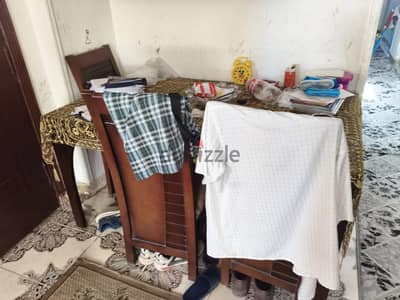 سفره كبيره مع 3 كراسي