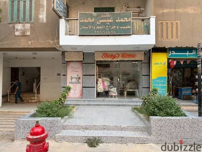 Commercial store for rent, area 60m in the most upscale areas of Sheraton, suitable for all purposes and clinics