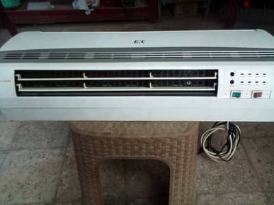 دفاية كهرباء بمروحة موديل kpt 2000a 0305r