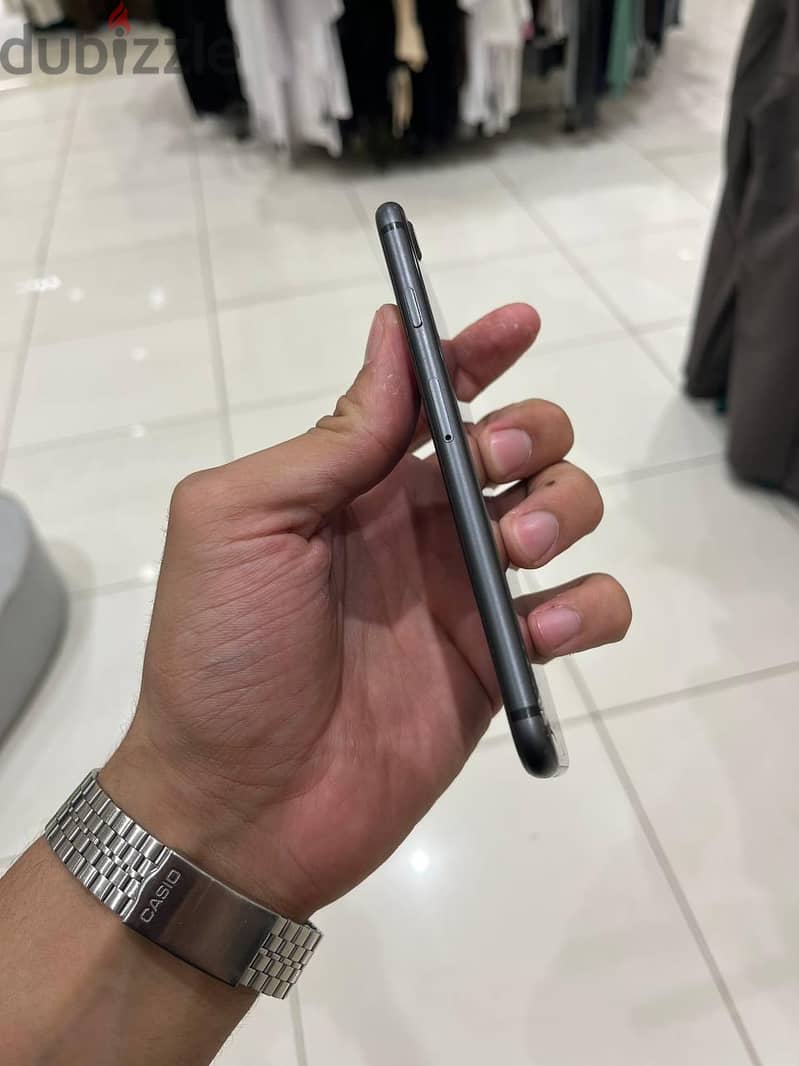 Apple - iPhone 8 2
