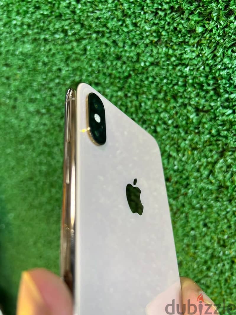Apple - iPhone XS Max 2