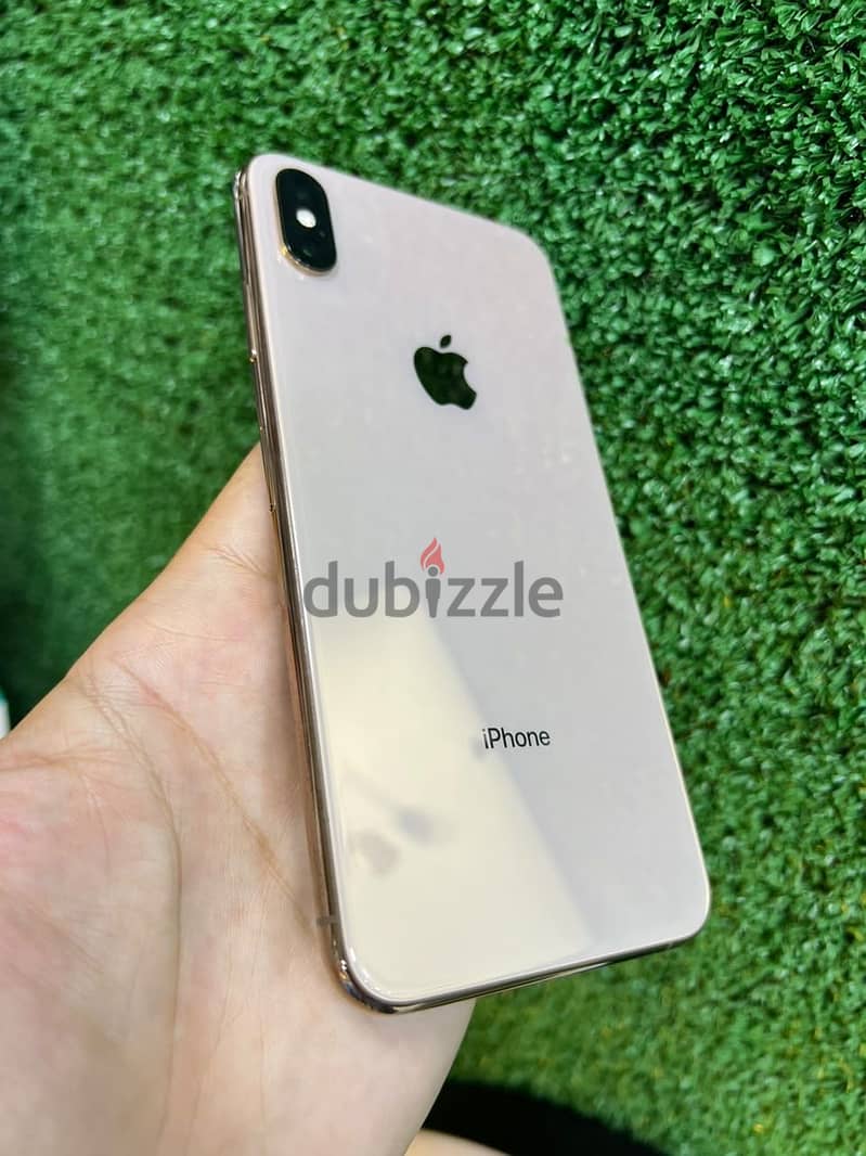 Apple - iPhone XS Max 12