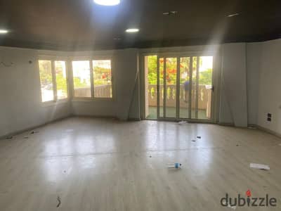 Office for rent in Heliopolis, main street, area of 350 meters, modern building with a hotel entrance, 5 minutes to Nasr City and Sheraton, and 15 minutes to the settlement on the main Thawra Street.
