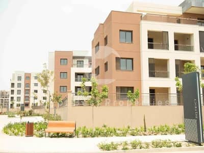 FOR SALE DUPLEX READY TO MOVE AT A PRIME LOCATION DISTRICT 5 NEW CAIRO WITH INSTALMENT UP TO 7 YEARS BY MARAKEZ WITH BEST PRICE