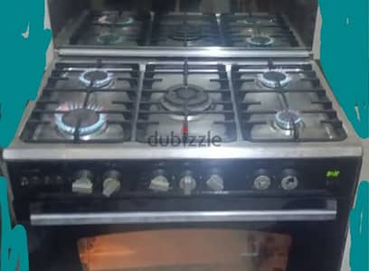 بوتجاز  خمس عيون i cook بحالة فوق الممتازة. . . بسعرلقطة