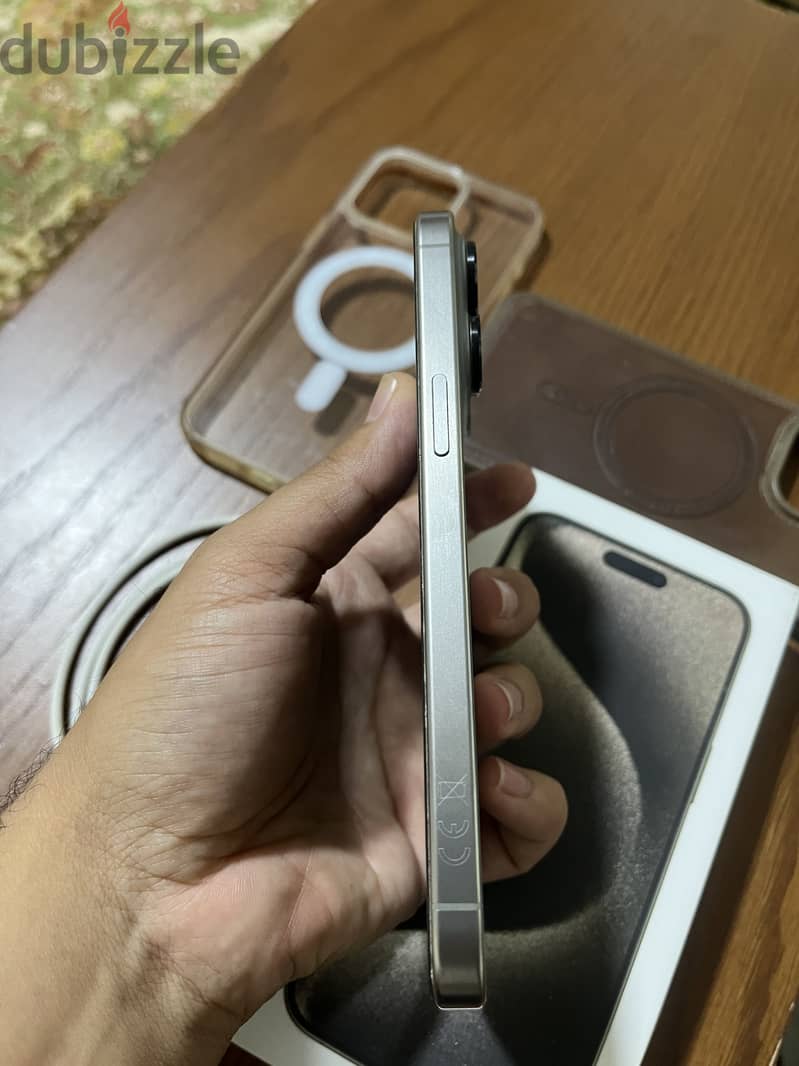 iPhone 15 Pro Max battery 85% 2