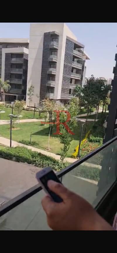 شقه للبيع متشطبه بالكامل  فيو جاردن فى مدينتى التجمع الخامس