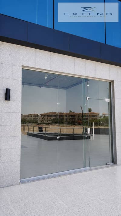 محل للإيجار بالتجمع الخامس بالقرب من الرحاب مناسب لمطعم أو كافيه بمساحة Outdoor