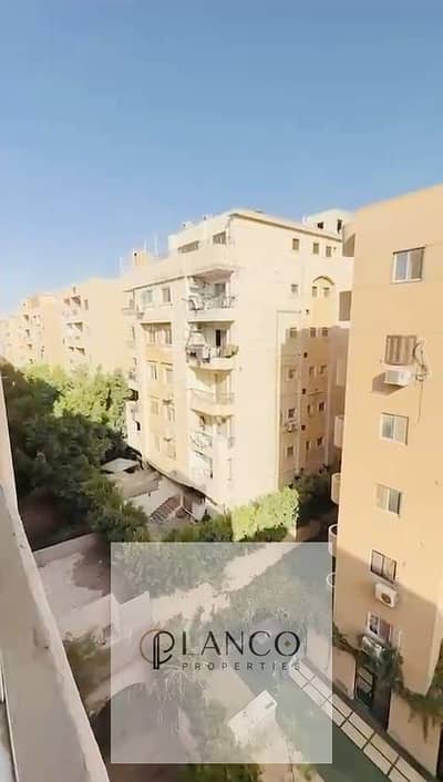 Excellent Apartment for Sale in El Mostathmer El Saghir – District 10 – Sheikh Zayed