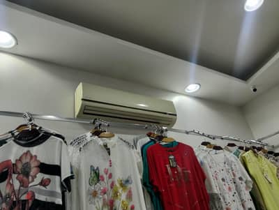 تكيف للبيع