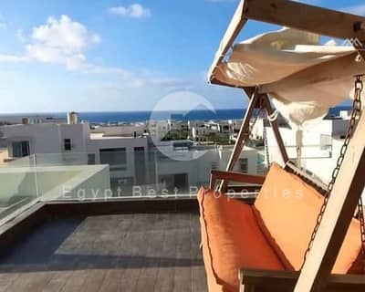 شقة غرفتين للبيع في رأس الحكمة من Palm Hills أقل من سعر الشركة بأقساط سنوية وحدة كورنر و لوكيشن مميز داخل المشروع.