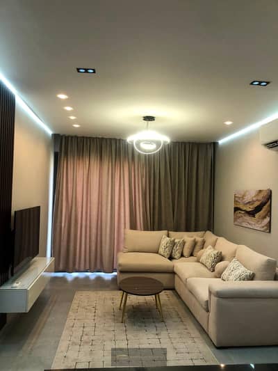 ستوديو مميز للايجار المفروش أرضي بحديقة خاصة, داخل كمبوند Village West – الشيخ زايد