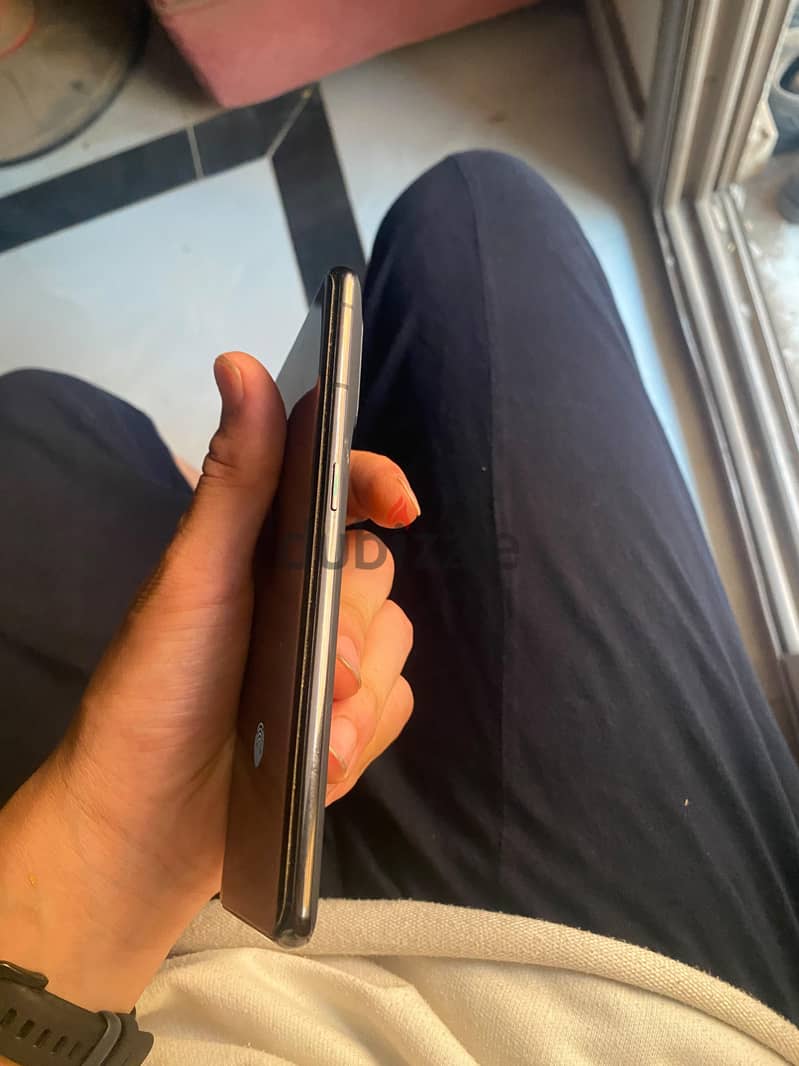 OPPO Find X5 2