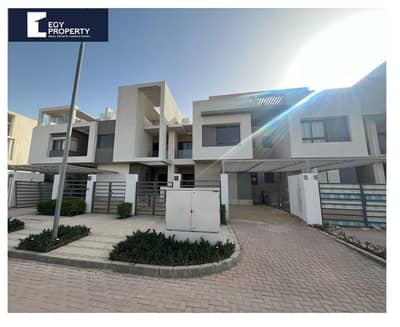 Own a Ready Fully Finished Townhouse in Fifth Square with Spacious Living and Prime New Cairo Location