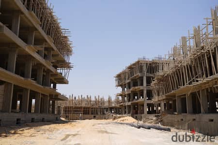 Apartment for sale in the Fifth Settlement (Golden Square), facing the American University and Maxim Mall, and near Al-Nawadi Street, at a very attrac