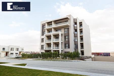 شقة للبيع متشطبة سوبر لوكس موقع مميز باقل سعر في السوق في ذا ادريس ايست  The Address East