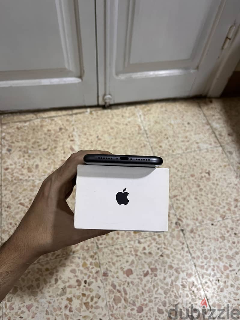 Apple - iPhone 11 3