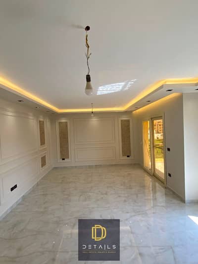 Unmissable Deal at the Best Price in Al-Khamayel Compound – 164 sqm High-End Finishing – Overlooking the Largest Landscape – 3 Bedrooms