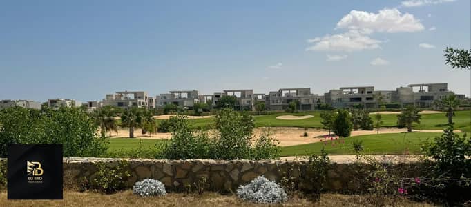 جونيور شاليه مفروش بالكامل دورين بحديقة 300م² وإطلالة أول صف جولف في قرية Hacienda Bay (استلام فوري)