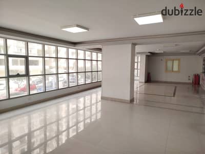 For Rent 1800m commercial on a main street suitable for a brand or company