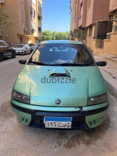 فيات بونتو 2000 للبيع المقطم