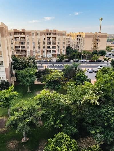 For sale, an apartment of 96 square meters B7 Madinaty Talaat Moustafa at a very special price