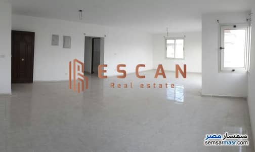 فرصه مميزه للبيع في ارقي مراحل الرحاب  في المرحله الرابعه مساحة ٢٠٠م طابق تاني بدون اسانسير  تشطيبات خاصه الصور ارشيفيه