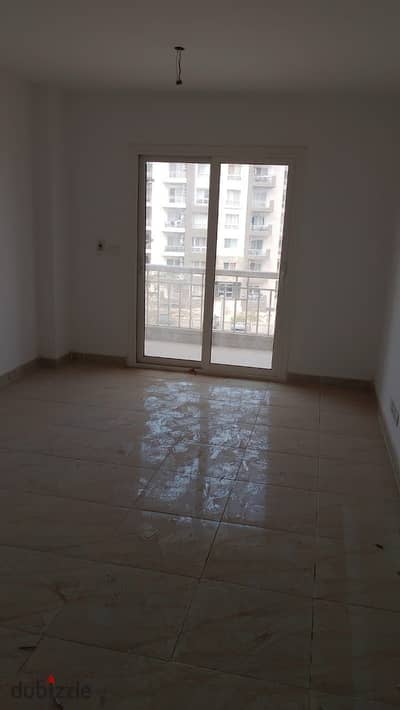Apartment for rent Law 78m B12 Model 77 Repeated floor Garden view next to services and the East Hub finishing Company