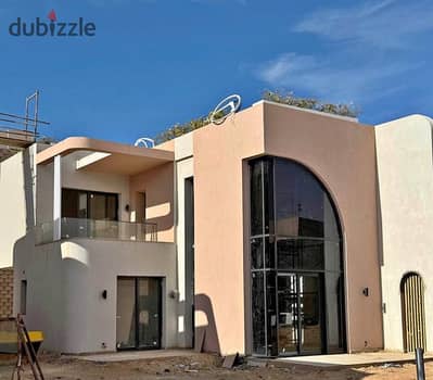 فيلا للبيع في جون سوديك الساحل الشمالي _June Sodic North Coast  متشطبة بالكامل  جاهزة للسكن برايم لوكيشن بالقرب من البحر واللاجون والشاطئ الرملي