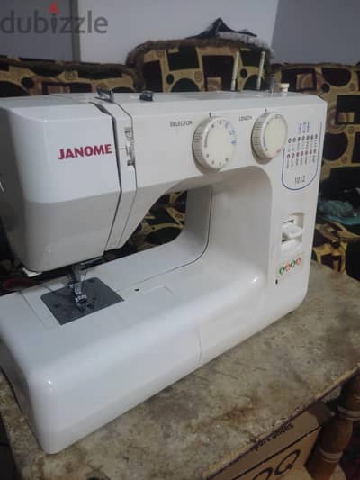 Janome 1012