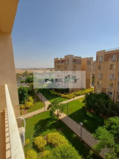 Apartment for sale in Madinaty Cash with the best view and location in B11. Area 96 meters. Layout: 2 bedrooms + 2 bathrooms + reception + kitchen + t