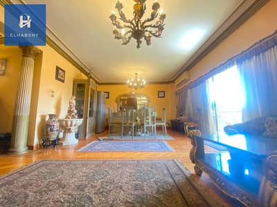A 158 sq m apartment for sale in Mohandessin, near Shehab Street. Very high-end finishing and unobstructed view.