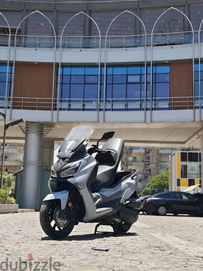 Sym joy max 300كسر زيرو