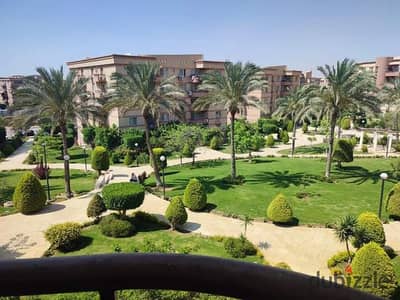 شقه للبيع في الرحاب المرحله الرابعه 200م تشطيب مميز اسانسير لوكيشن مميز بالقرب من نادي الرحاب والخدمات جيت واي مول