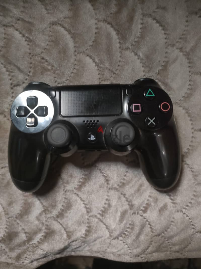 play station 4 slim 1