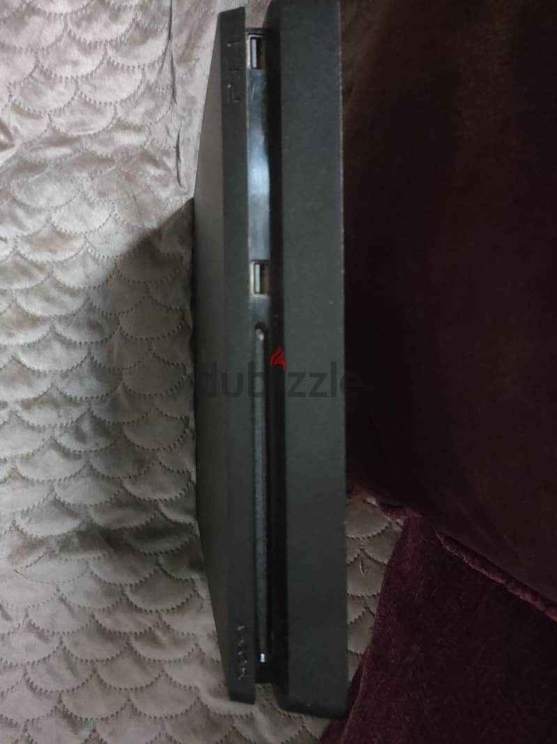 play station 4 slim 6