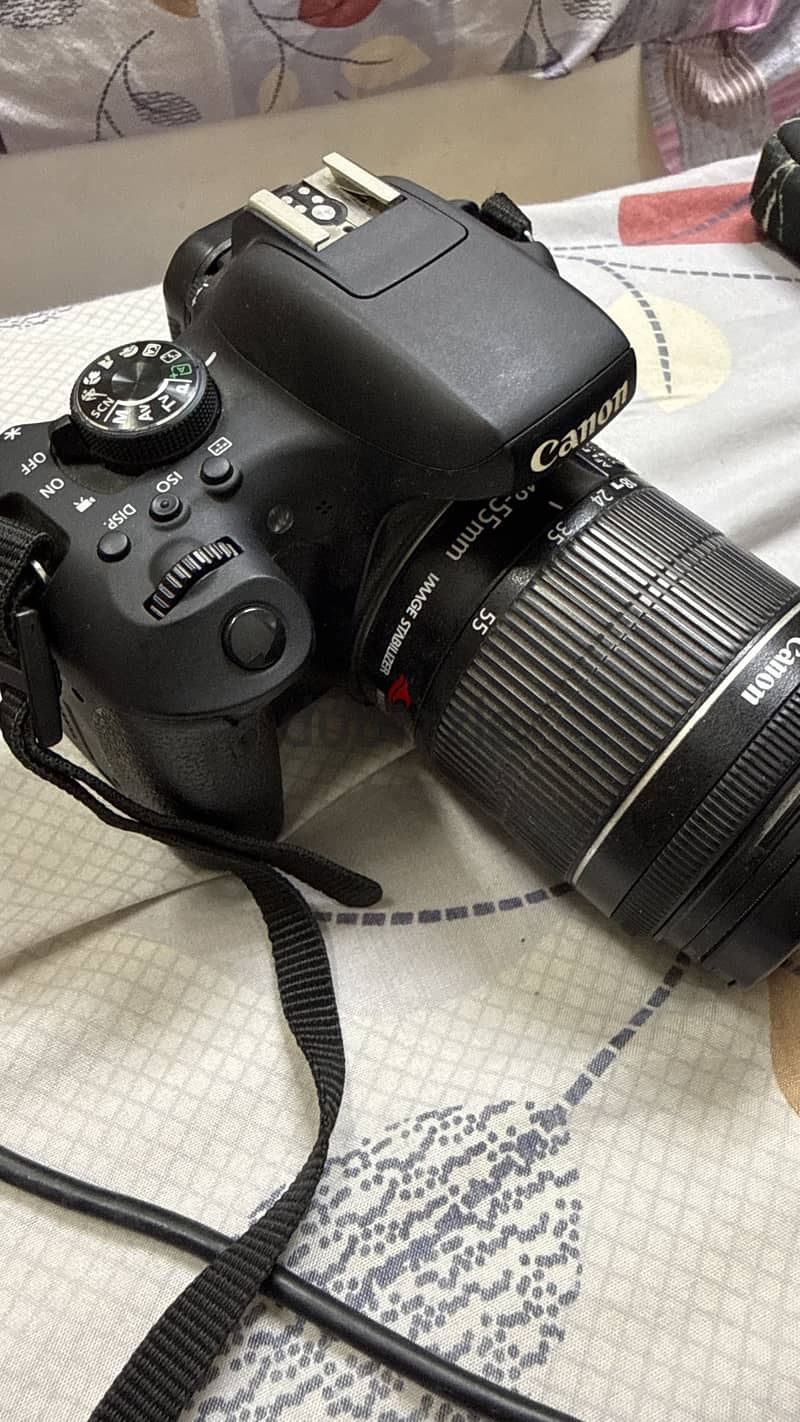 camera canon EOS 750D 1
