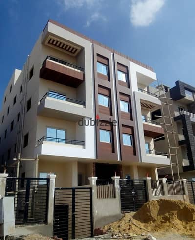 شقة للبيع أرضي بجاردن في النرجس الجديدة منطقة D | 140 م² + 75 م² جاردن | 3 غرف | 2 حمام | عمارة جاهزة | موقع متميز قريبه من الخدمات و الشوارع الرئيسيه