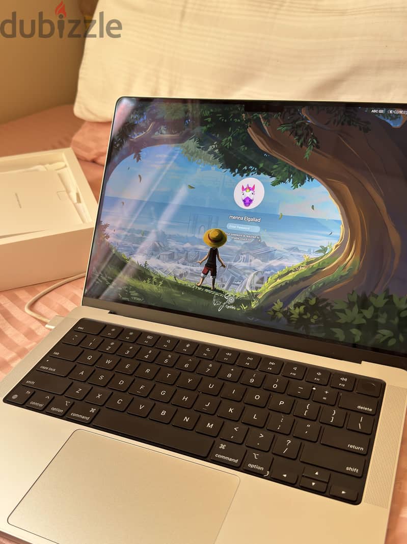 MacBook Pro 14" M2 Pro (like new) 1