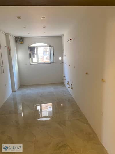A 190 sqm vacant apartment for rent in Hadayek El Feda Compound, New Cairo, near Waterway
