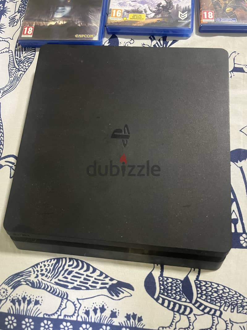 Ps4 slim 2