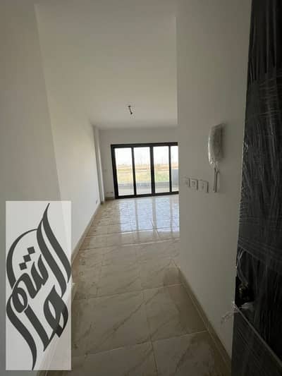 شقة للإيجار القانون فاضى b15 في مدينتي 142م أول سكن تشطيب مميز وموقع ممتاز شقة للإيجار في مدينتي